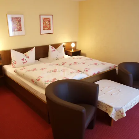 Hotell Schuster Und Gaestehaus 3*