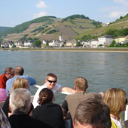 Schuster Und Gaestehaus Hotell Rüdesheim am Rhein