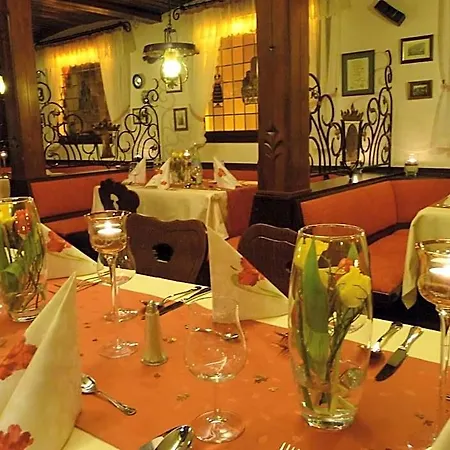 Hotel Schuster Und Gaestehaus 3*